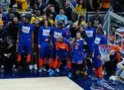 IM电竞平台_芝加哥公牛NBA战胜纽约尼克斯拉文三分命中的简单介绍